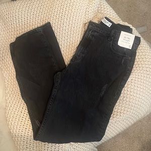 NWT Abercrombie Black Distressed The 90’s Straight Ultra High Rise Jeans- 14 XL